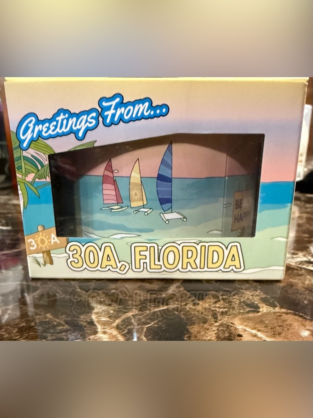 Postcards Florida Sweet peach, citrus and sea salt Scented Candle